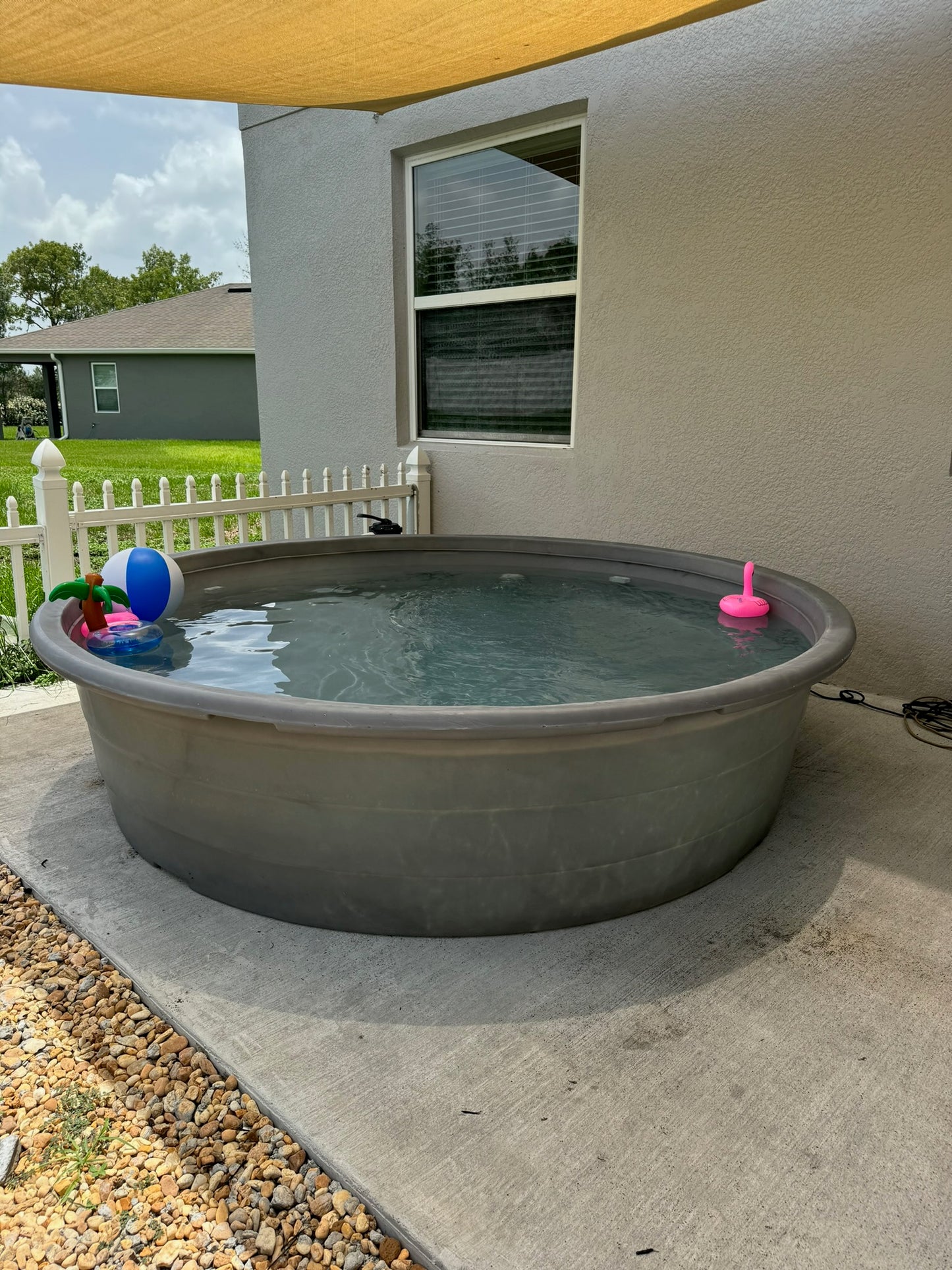 8ft Poly Stock Tank Pool Package – Deposit Only